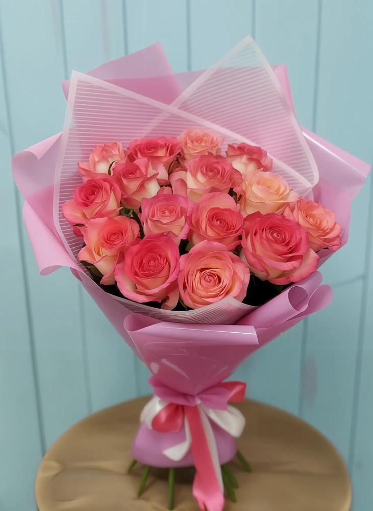 Букет 15 Розовых роз Равель в Рославле