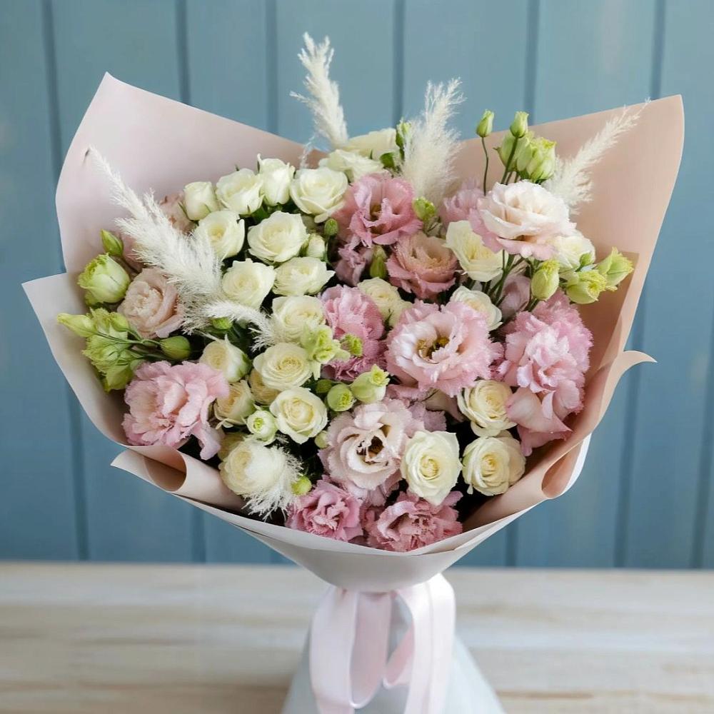 Букет цветов из: Альстромерии и Розы в Рославле