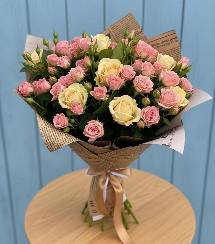 Букет цветов из: Розы в Рославле