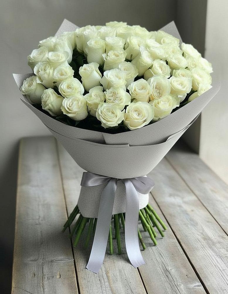 Букет 35 Белых роз в Рославле