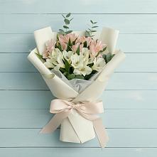 Букет цветов из:  Альстромерии в Рославле