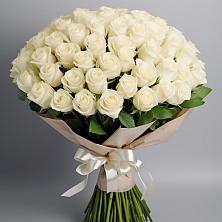 Букет 101 беля роза Белоснежка в Рославле