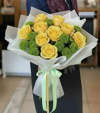 Букет цветов из:  Хризантемы и Розы в Рославле