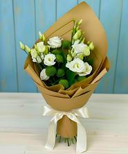 Букет цветов из:  Хризантемы и Лизиантусы в Рославле