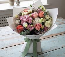 Букет цветов из:  Розы, Лизиантусы и Гвоздики #REPLACE_PRED# Рославле