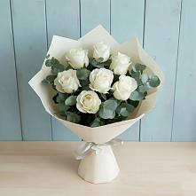Букет Белые розы в Эвкалипте в Рославле