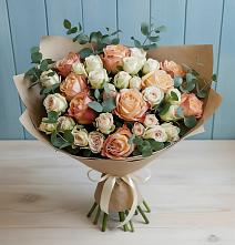 Букет цветов из:  Альстромерии и Розы в Рославле